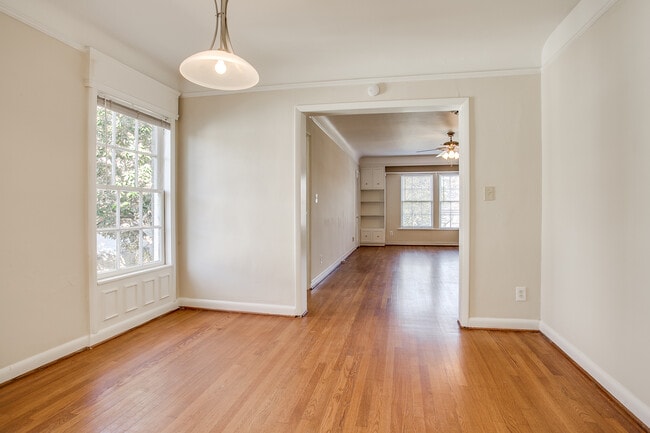 Building Photo - 4303 Emerson Ave
