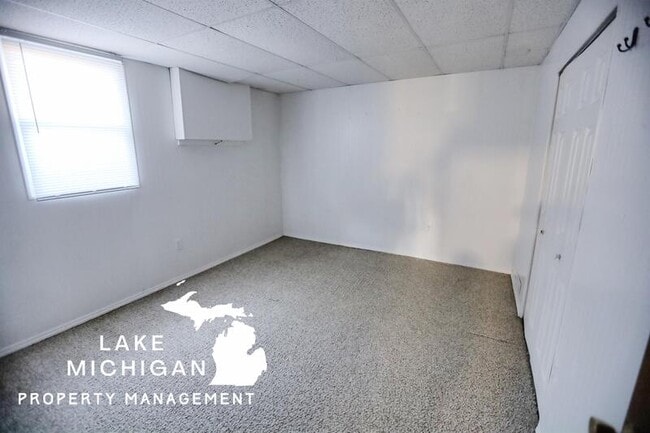 Building Photo - 4831 Stauffer Ave SE