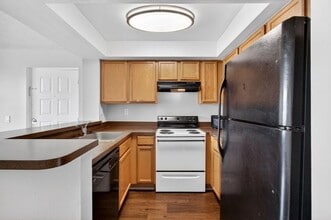 Building Photo - Move-In Ready Rental near Tanger Outlets!