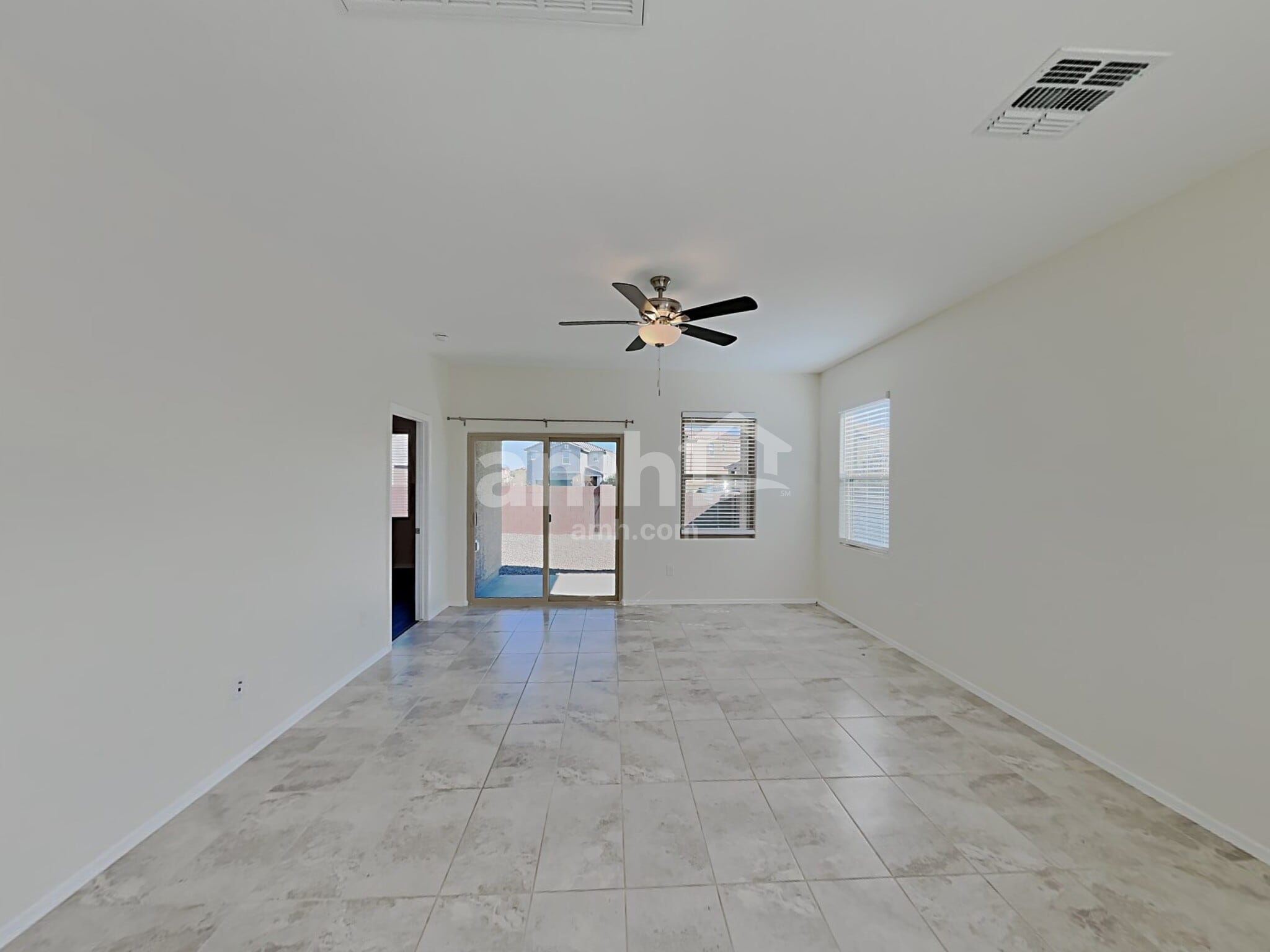 Building Photo - 672 N Nestled Hummingbird Ln E
