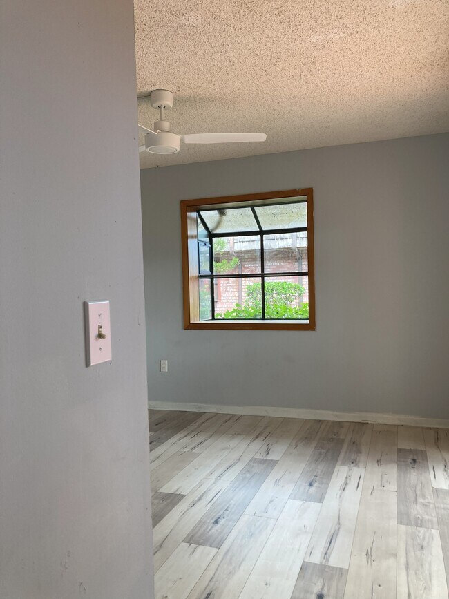 Building Photo - 46 Piney Branch Way