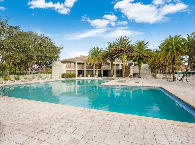 Building Photo - 11543 SW 109th Rd