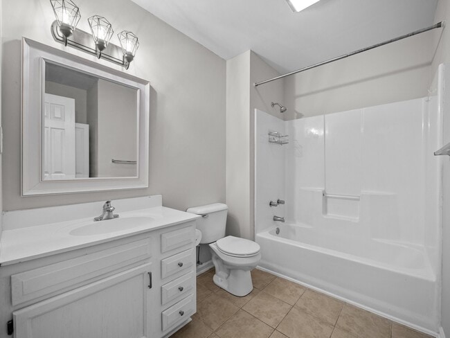 Building Photo - 1212 Gerald Dr