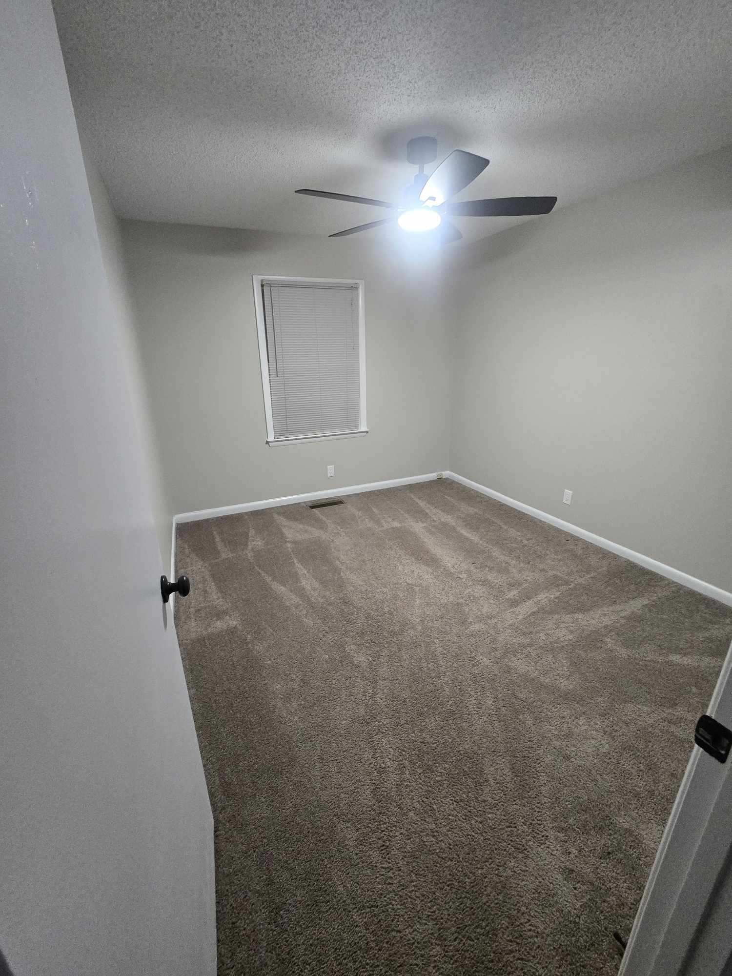 Building Photo - 595 Winding Creek Rd