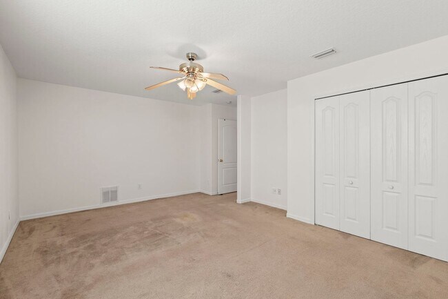 Building Photo - 11303 Village Brook Dr