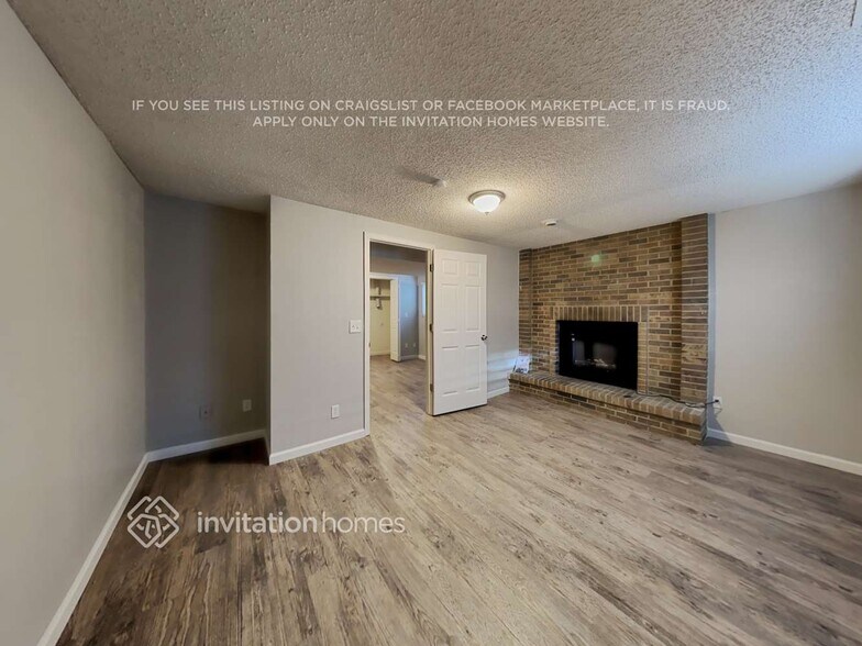 Building Photo - 7520 Montarbor Dr