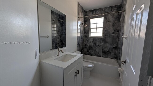 Building Photo - 14114 SW 51st Ln