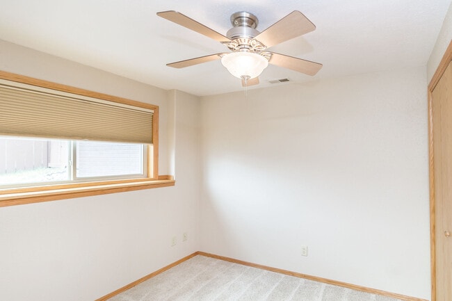 Building Photo - 808 S Whitewood Ave