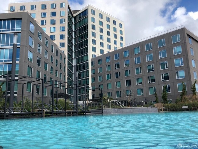 Building Photo - 1000 3rd St