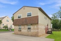 Building Photo - 2824 Moreland Rd
