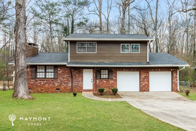 Building Photo - 1821 Pine Creek Dr