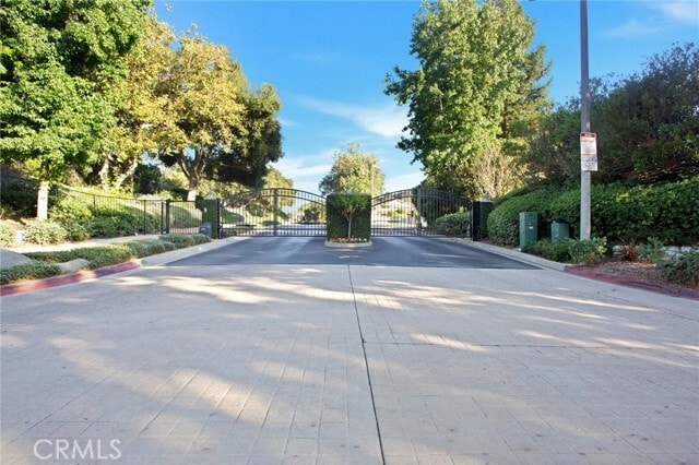 Building Photo - 2963 Falconberg Dr