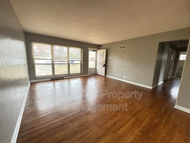 Building Photo - 8000 Noel Ct