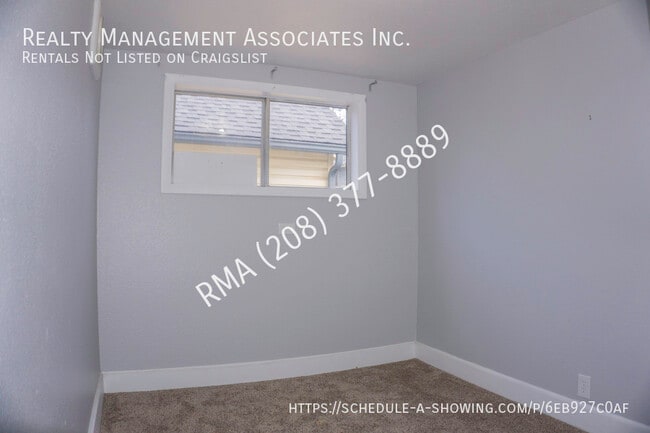 Building Photo - 712 W Franklin-#4