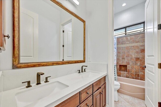 Building Photo - 17581 N 95th St