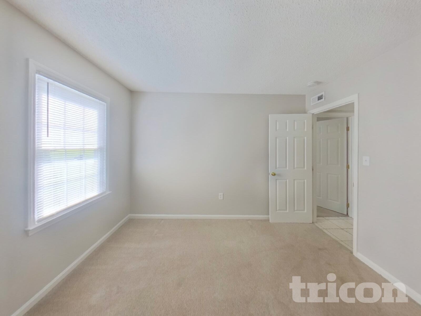 Building Photo - 7400 Palmetto Ct