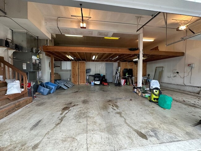 Building Photo - 16450 NW Audrey Dr