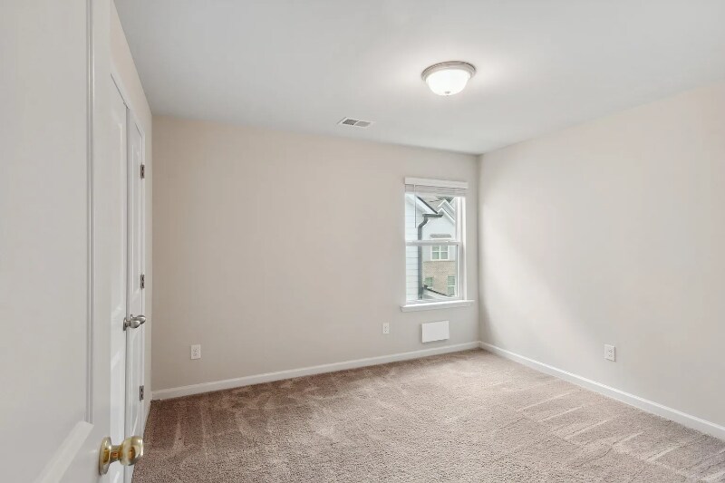 Building Photo - 1828 Laurel Green Way