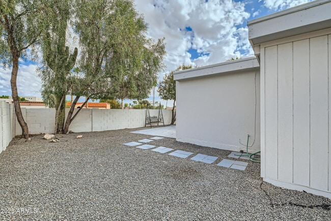 Building Photo - 17030 E Calaveras Ave