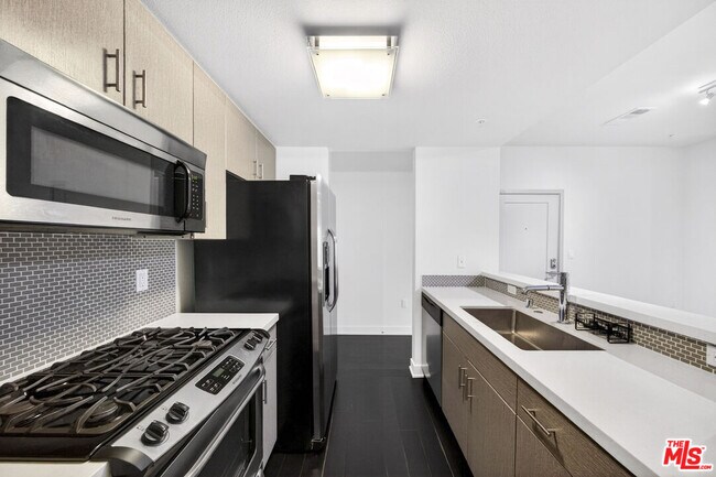 Building Photo - 436 Virgil Ave