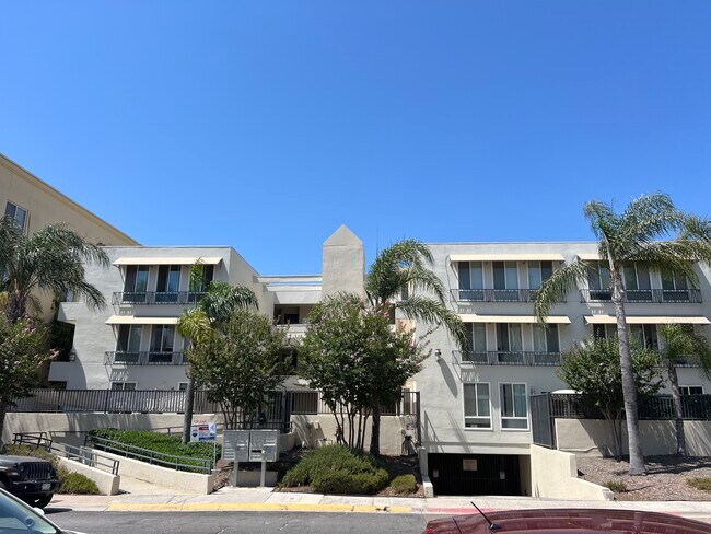 Building Photo - 5540 Lindo Paseo