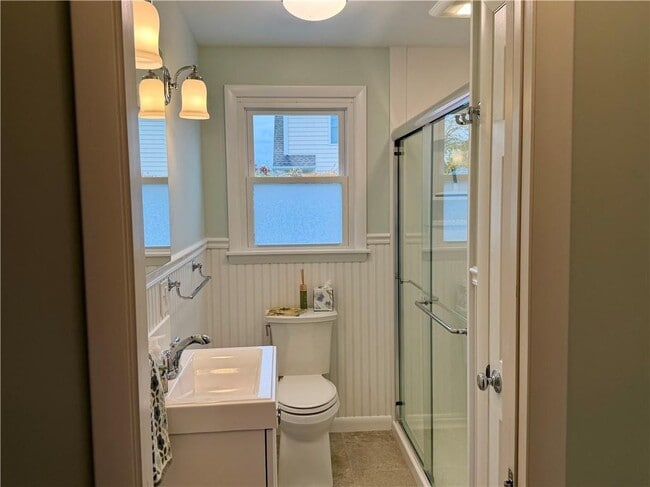 Building Photo - 7 Salt Pond Way