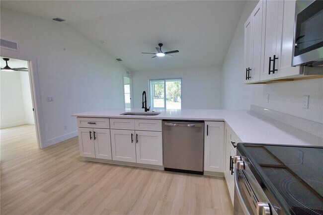 Building Photo - 17147 Carleen Ave