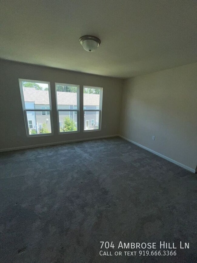 Building Photo - 704 Ambrose Hl Ln