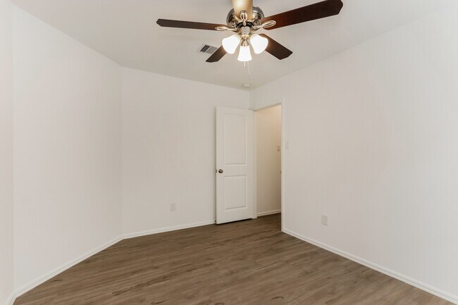 Building Photo - 1731 Sahara Dr