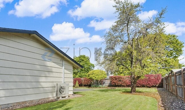 Building Photo - 7006 Tennessee Ln