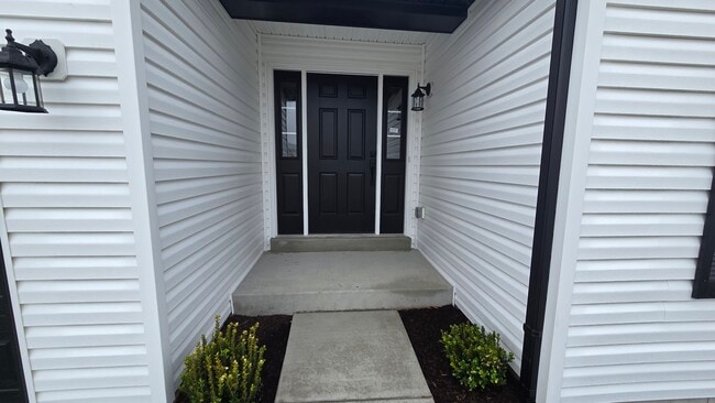 Building Photo - 502 Apple Orchard Lane