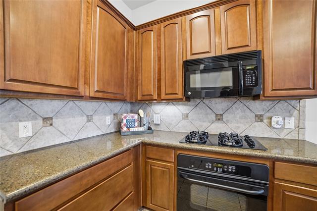 Building Photo - 209 Lariat Dr