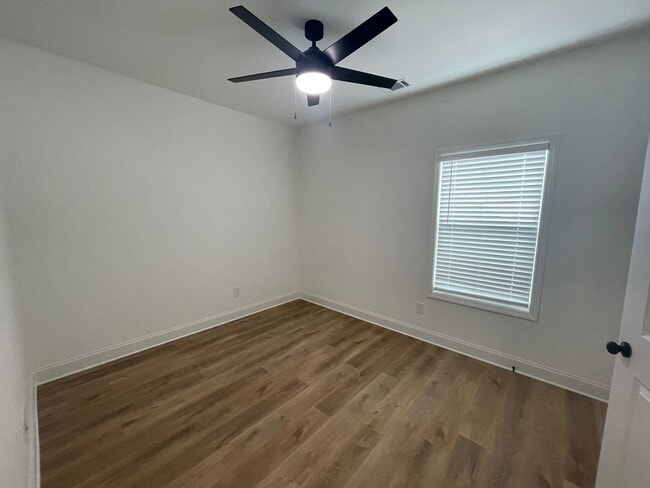 Building Photo - Brand New 3/2 House in Celanese- $1,995