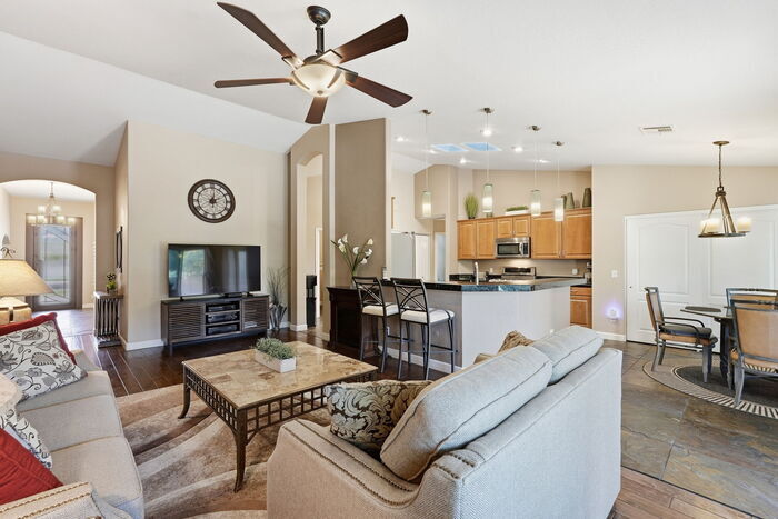 Building Photo - 1426 N Omaha Cir