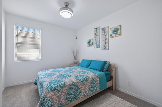 Building Photo - 36354 W San Clemente Ave