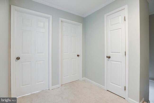 Building Photo - 5610 Gosling Ct