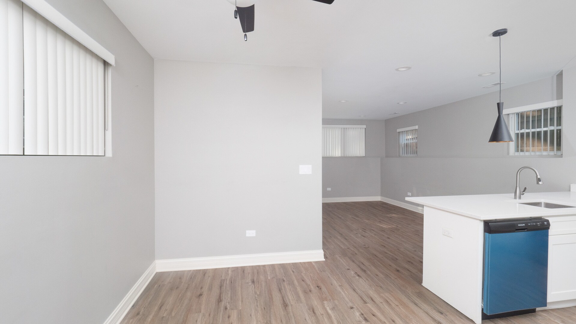 Building Photo - 4735 S Michigan Ave