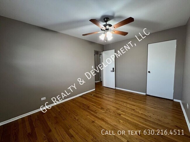 Building Photo - 4323 Elm St