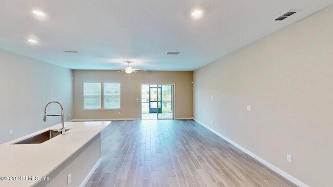 Building Photo - 495 Boracay Cir