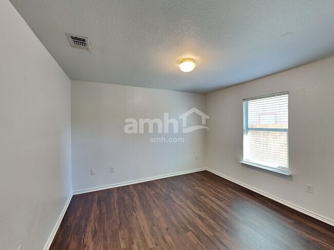 Building Photo - 7827 Copper Hollow