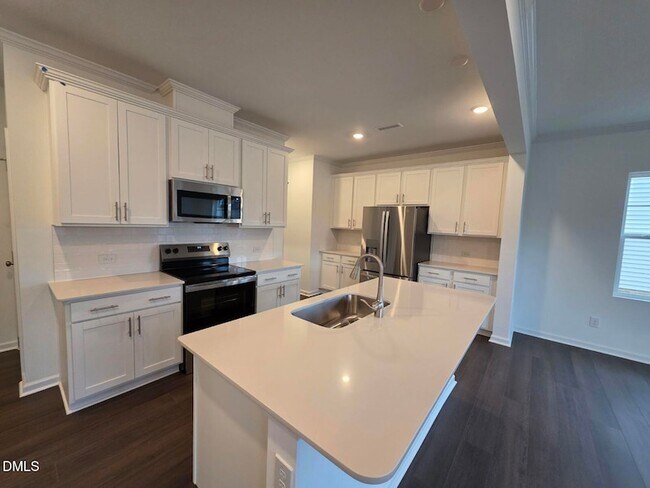 Building Photo - 178 S Finley Lndg Pkwy