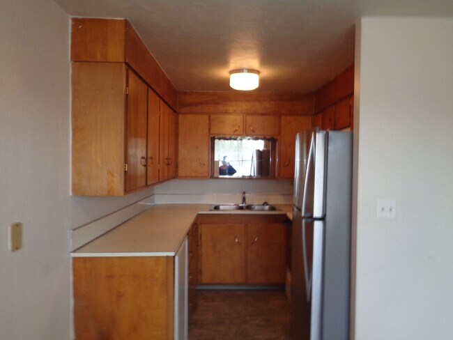 Building Photo - 45-55-65-75 'E' Street