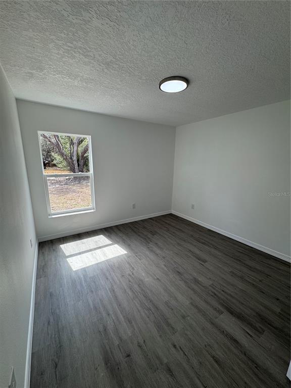 Building Photo - 8448 Balm St