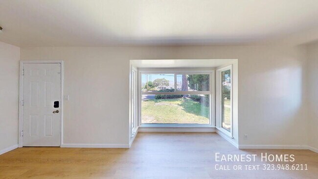 Building Photo - 9802 E Camino Real Ave