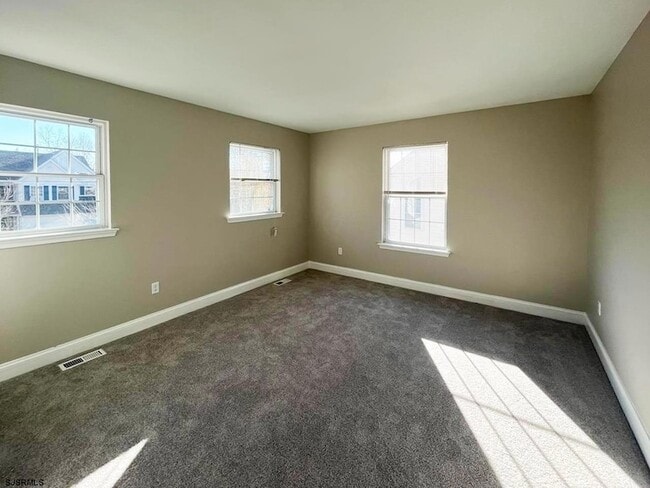 Building Photo - 62 Chancellor Park Dr