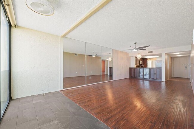 Building Photo - 4620 Bay Blvd