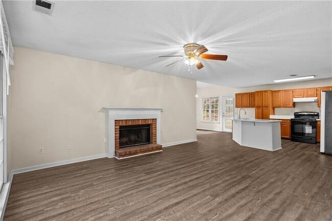 Building Photo - 2155 Southbrook Ridge NW