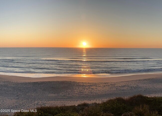 Building Photo - 1415 N Hwy A1A