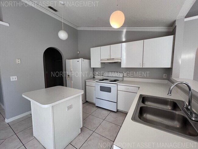 Building Photo - 3BR 2BA Home w/ 2-Car Garage • Dishwasher • Large Patio in Kissimmee