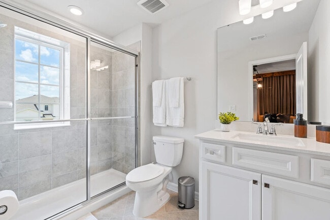 Building Photo - 15996 Cape Coral Lp